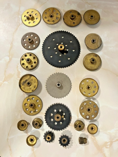 Vintage meccano assorted - meccano,